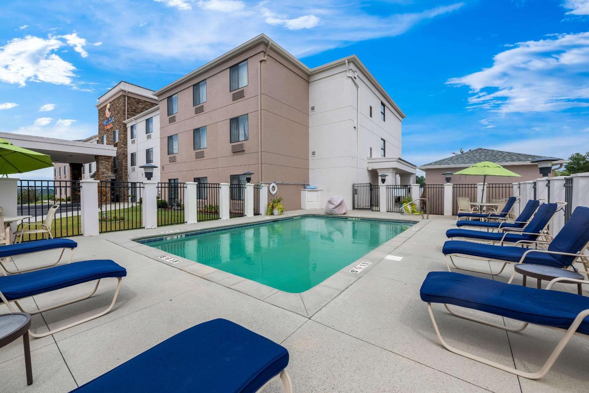 Comfort Suites Cullman I-65 Exit 310 Экстерьер фото