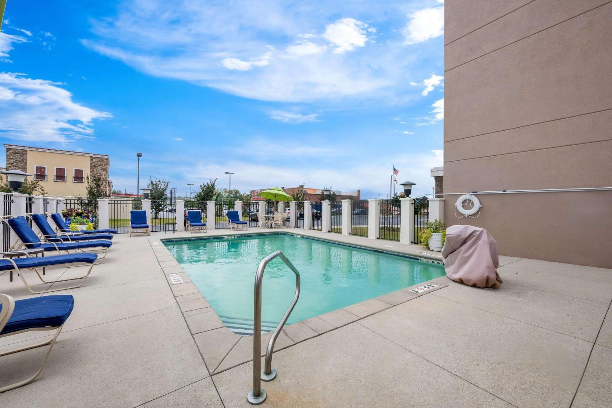 Comfort Suites Cullman I-65 Exit 310 Экстерьер фото