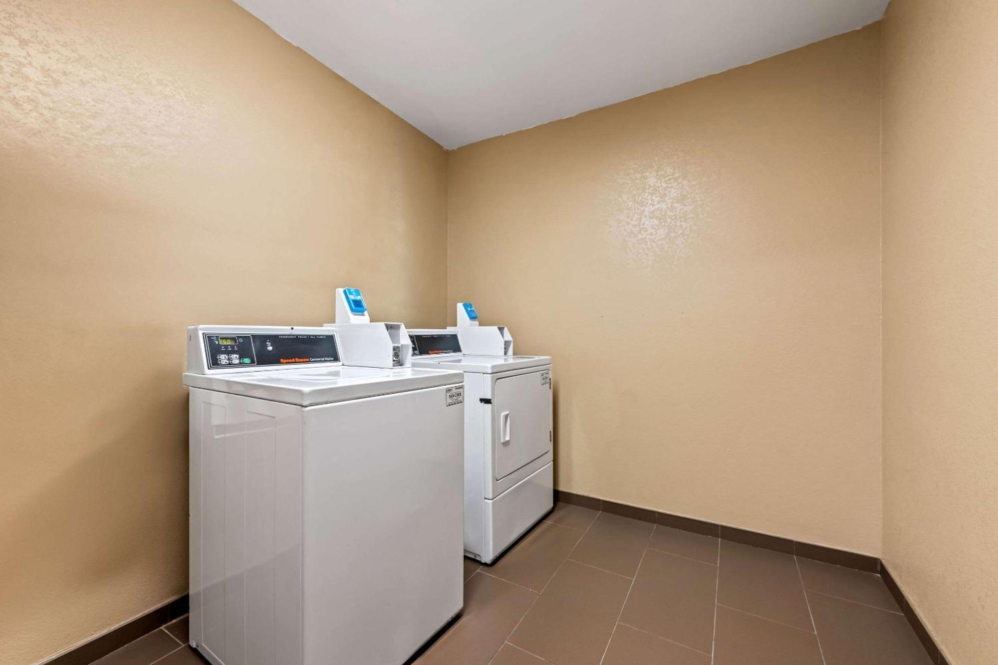 Comfort Suites Cullman I-65 Exit 310 Экстерьер фото